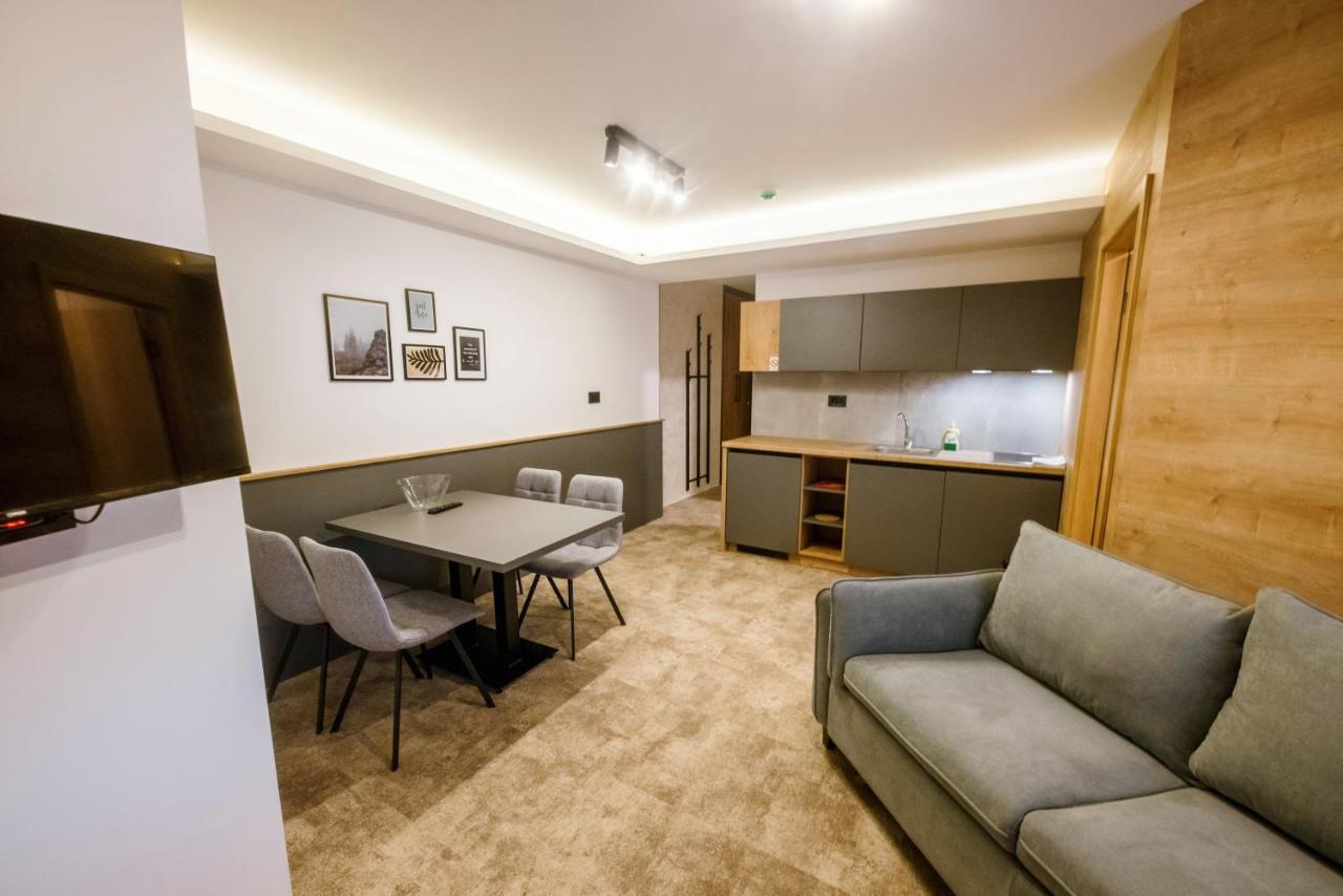 Apartments Suncani Vrhovi โคเปานิก ภายนอก รูปภาพ