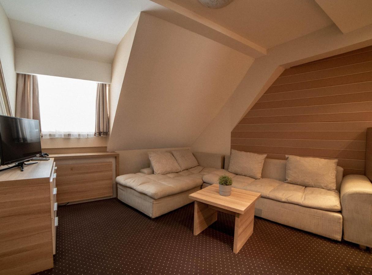 Apartments Suncani Vrhovi โคเปานิก ภายนอก รูปภาพ