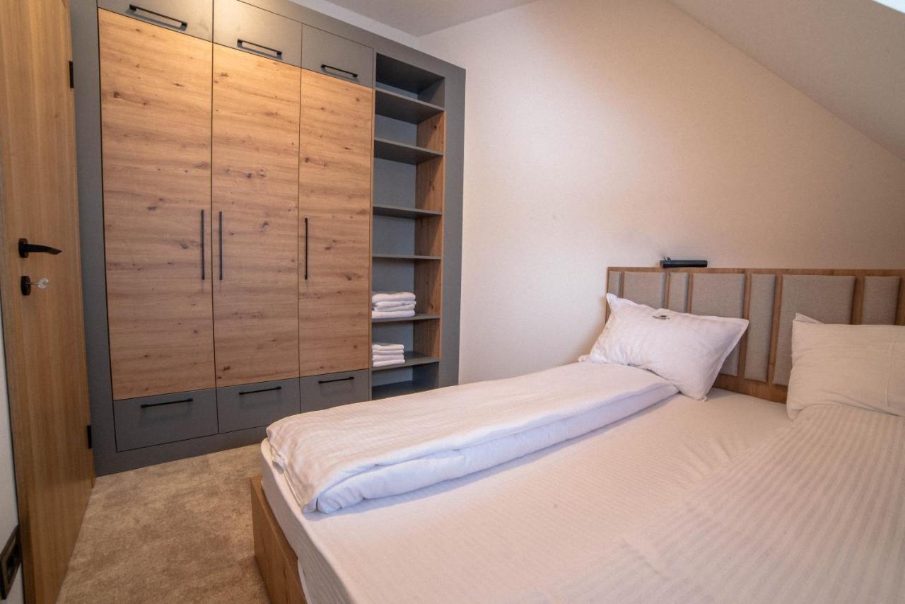 Apartments Suncani Vrhovi โคเปานิก ภายนอก รูปภาพ