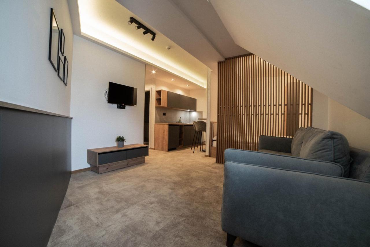 Apartments Suncani Vrhovi โคเปานิก ภายนอก รูปภาพ