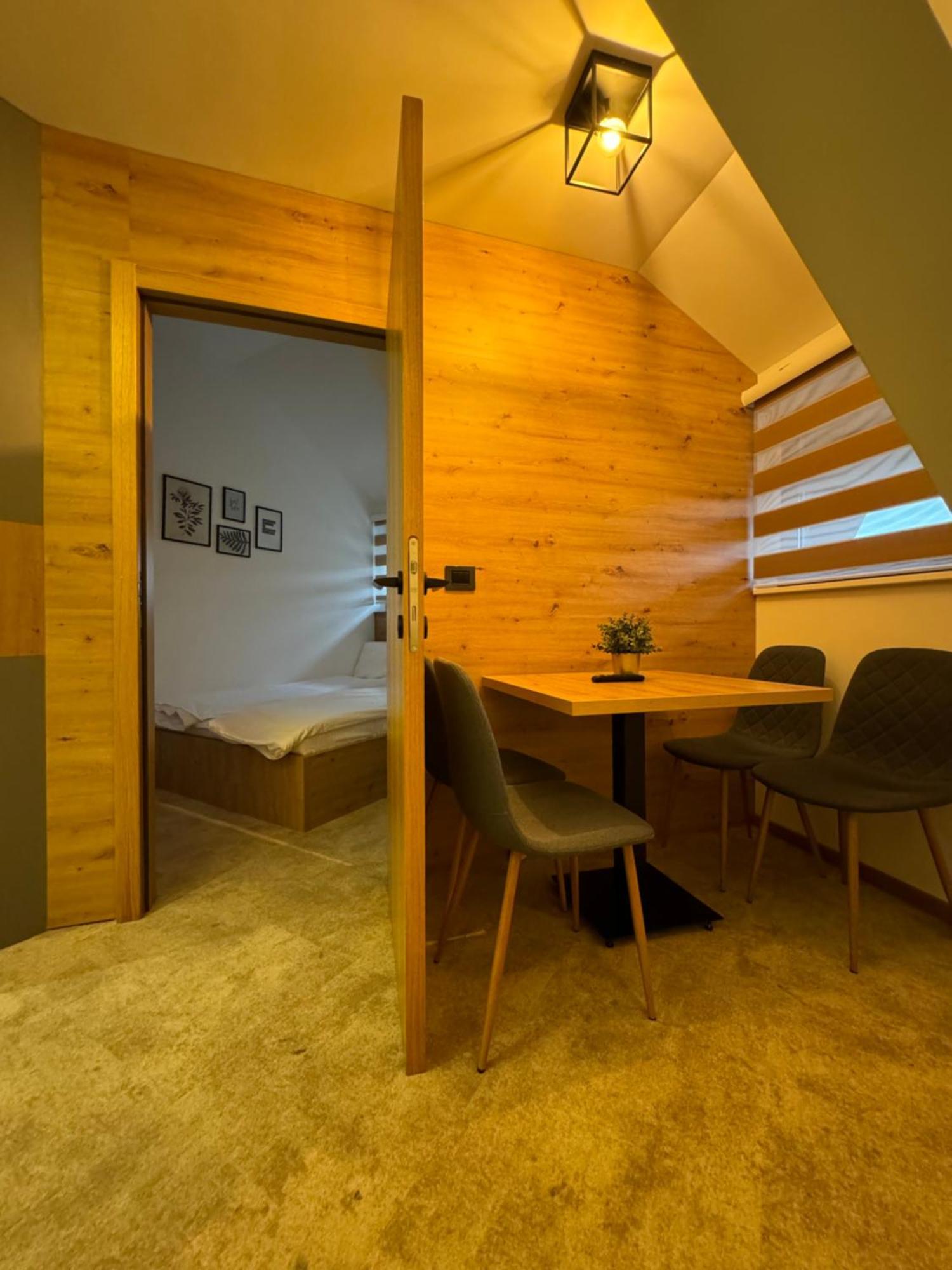 Apartments Suncani Vrhovi โคเปานิก ภายนอก รูปภาพ